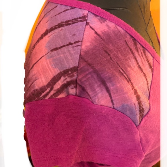 Justice t-shirt size 14 juniors - Picture 12 of 12